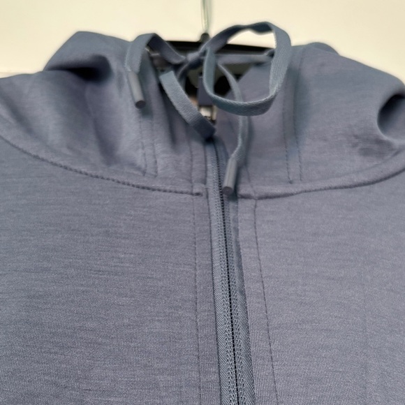 Velocity Women’s Steel Blue Windbreaker - Picture 3 of 5